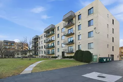 5840 W 104th Street #115, Oak Lawn, IL 60453 - Photo 2