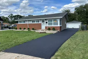 16219 Sussex Ct, Markham, IL 60428 - Photo 2