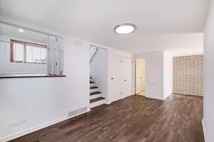 1721 N Wilshire Dr, Arlington Heights, IL 60004 - Photo 12