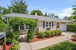36 Mosedale St, Saint Charles, IL 60174 - Photo 1