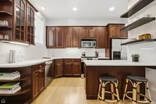 1417 N Bosworth Ave, Chicago, IL 60642 - Photo 8