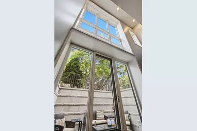 1417 N Bosworth Avenue #1, Chicago, IL 60642 - Photo 2