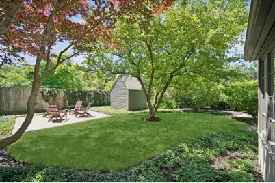 154 Glenwood Avenue, Winnetka, IL 60093 - Photo 22