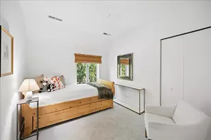 154 Glenwood Ave, Winnetka, IL 60093 - Photo 18