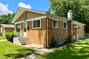 1820 169th St, Hazel Crest, IL 60429 - Photo 4