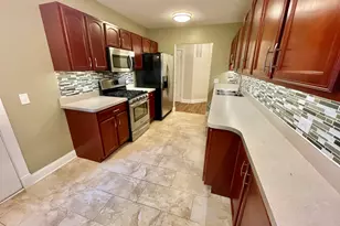 941 N Swift Rd, Addison, IL 60101 - Photo 8