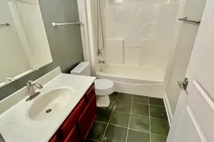 941 N Swift Rd, Addison, IL 60101 - Photo 12