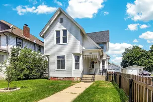 155 W North St, Capron, IL 61012 - Photo 2