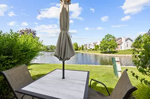 7818 Darien Lake Dr, Darien, IL 60561 - Photo 24