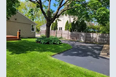 229 Fuller Road, Hinsdale, IL 60521 - Photo 4