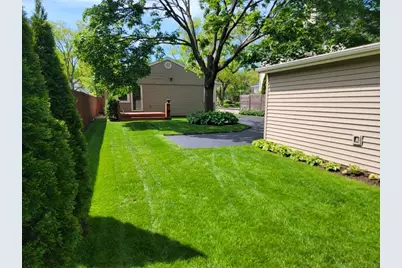 229 Fuller Road, Hinsdale, IL 60521 - Photo 6