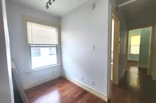 1018 S Maple Ave, Oak Park, IL 60304 - Photo 4