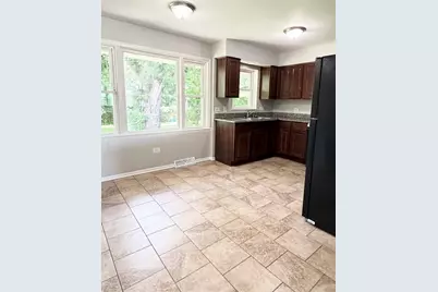17060 Wausau Avenue, South Holland, IL 60473 - Photo 8