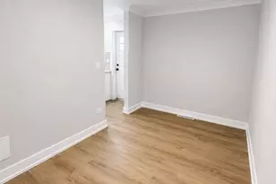 17037 Greenbay Ave, Lansing, IL 60438 - Photo 10