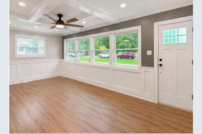 17037 Greenbay Avenue, Lansing, IL 60438 - Photo 2