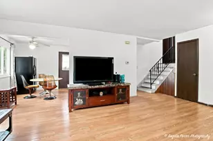 122 Hickory St, Mundelein, IL 60060 - Photo 6