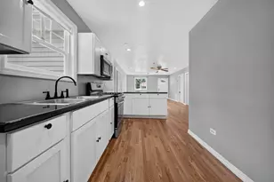 1520 Congress Ln, Ford Heights, IL 60411 - Photo 8
