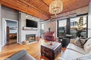 411 W Ontario St, Chicago, IL 60654 - Photo 6