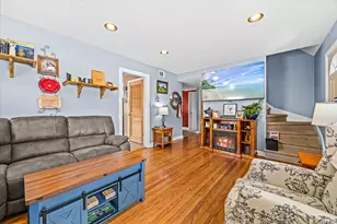 817 S Spring Rd, Elmhurst, IL 60126 - Photo 14