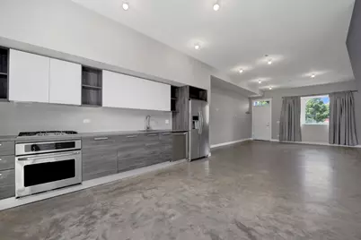 2639 N Hamlin Avenue, Chicago, IL 60647 - Photo 6