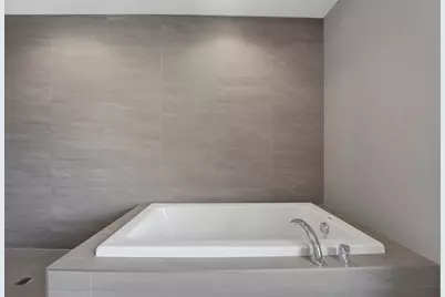 2639 N Hamlin Avenue, Chicago, IL 60647 - Photo 16