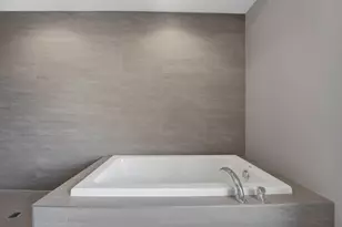 2639 N Hamlin Ave, Chicago, IL 60647 - Photo 16