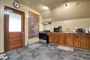 838 N Homan Ave., Chicago, IL 60651 - Photo 12
