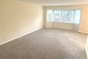 3100 Roberts Dr, Woodridge, IL 60517 - Photo 2