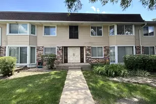 3100 Roberts Dr, Woodridge, IL 60517 - Photo 1