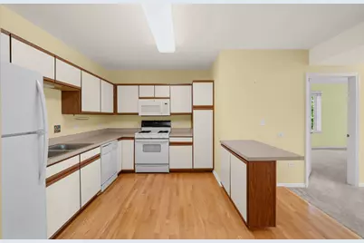 891 Central Avenue #336, Highland Park, IL 60035 - Photo 6
