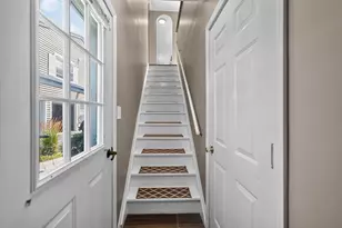1370 Woodcutter Ln, Wheaton, IL 60189 - Photo 4