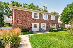 1370 Woodcutter Ln, Wheaton, IL 60189 - Photo 1