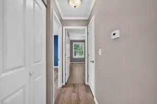 1370 Woodcutter Ln, Wheaton, IL 60189 - Photo 20