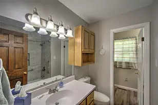 1130 S Wildwood Dr, Mt. Zion, IL 62549 - Photo 8