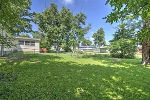 1130 S Wildwood Dr, Mt. Zion, IL 62549 - Photo 12