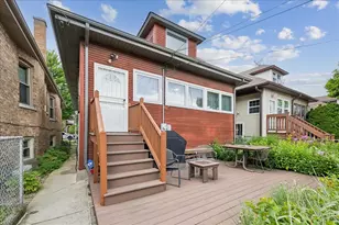 5725 N Sacramento Ave, Chicago, IL 60659 - Photo 24