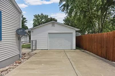 1215 S Lincoln Boulevard, Centralia, IL 62801 - Photo 14
