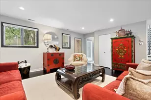 945 S Park Terrace, Chicago, IL 60605 - Photo 4