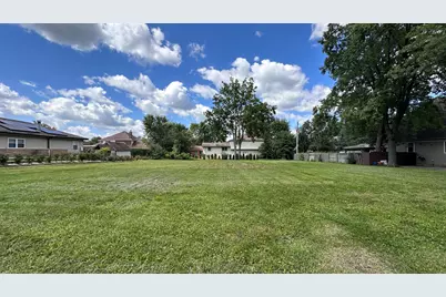 7240 Giddings Avenue, Burr Ridge, IL 60527 - Photo 2