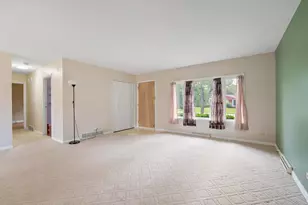 818 Leahy Circle, Des Plaines, IL 60016 - Photo 4