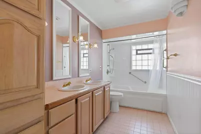 818 Leahy Circle, Des Plaines, IL 60016 - Photo 12