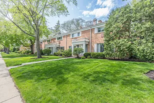 1534 Palmgren Dr, Glenview, IL 60025 - Photo 24