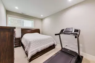 5028 W Ainslie Street W, Chicago, IL 60630 - Photo 32