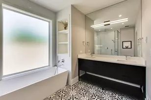 5028 W Ainslie Street W, Chicago, IL 60630 - Photo 18