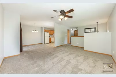 524 Meadow Lily Drive #524, Joliet, IL 60431 - Photo 4