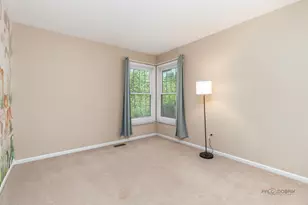 228 Southridge Dr, Gurnee, IL 60031 - Photo 28