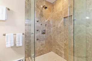 228 Southridge Dr, Gurnee, IL 60031 - Photo 36
