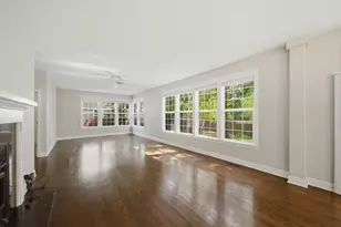 259 Pembrook Ln, Mundelein, IL 60060 - Photo 8