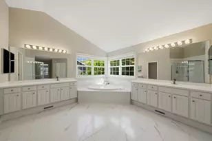 259 Pembrook Ln, Mundelein, IL 60060 - Photo 22