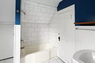 26 Monroe Ave, Elgin, IL 60123 - Photo 18